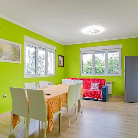 Holiday home Amazing In With Wifi *